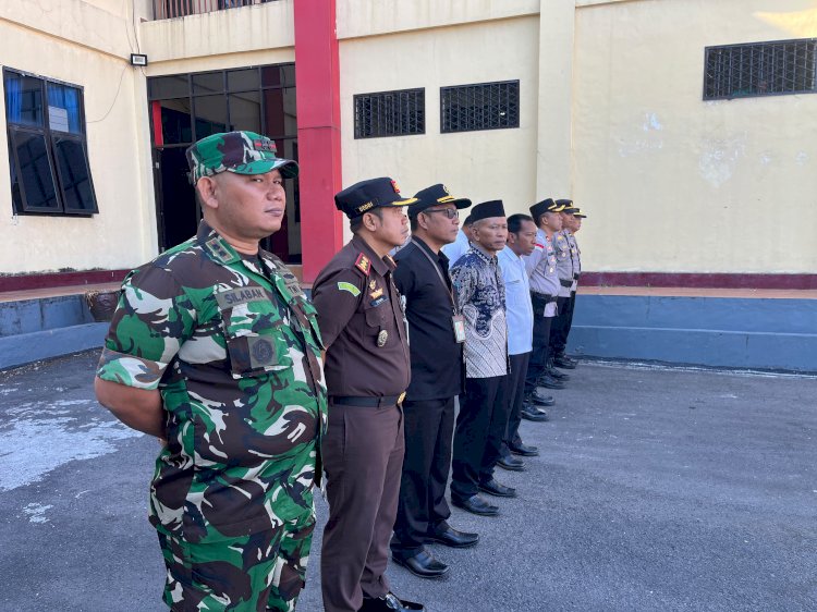 KAPOLRES MANGGARAI PIMPIN APEL PERGESERAN PASUKAN PENGAMANAN PILKADES SERENTAK 2026