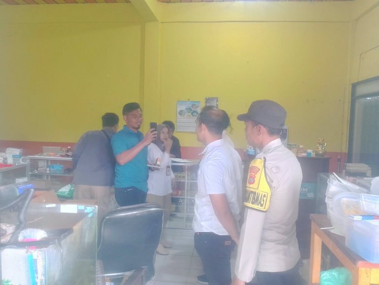 Polres Manggarai Bersama Balai POM Tertibkan Peredaran Obat Herbal China Tidak Terdaftar dan Kedaluwarsa pada toko di kota ruteng