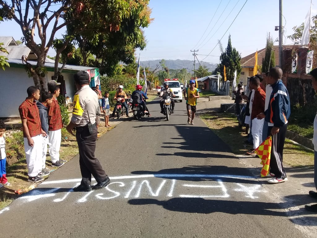 Bhabinkamtibmas Kecamatan Ruteng, berikan pengamanan Lomba Lari 3 Km
